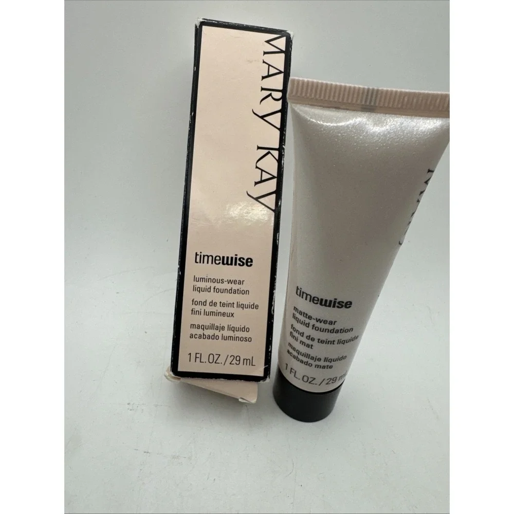 Mary Kay Timewise Bronze 4 LUMINOUS-Wear Liquid Foundation 1 Ounce/29 ml 038717